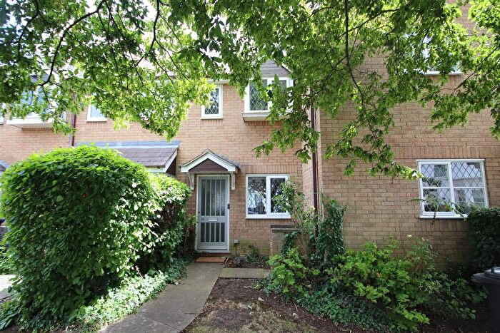 1 Bedroom Terraced House To Rent In Devonshire Mews, Cambridge, CB1