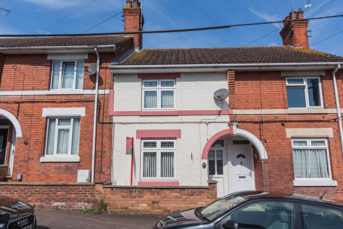 3 Bedroom Terraced House To Rent In Lilley Terrace, Irthlingborough, NN9