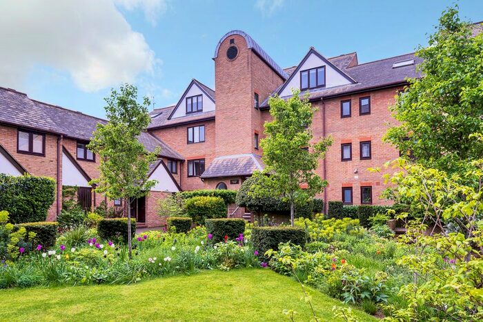 3 Bedroom Flat To Rent In Carrara Wharf, Palace Riverside, London, SW6