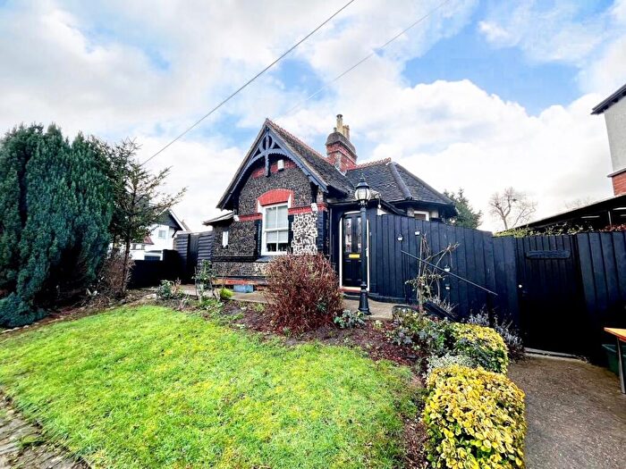 2 Bedroom Detached House To Rent In Moulsham Street, Old Moulsham, CM2