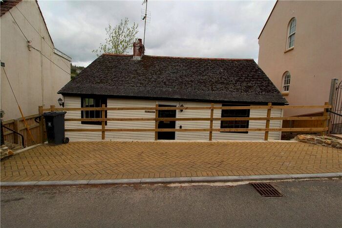 2 Bedroom Bungalow To Rent In Venlake, Uplyme, Lyme Regis, Devon DT7