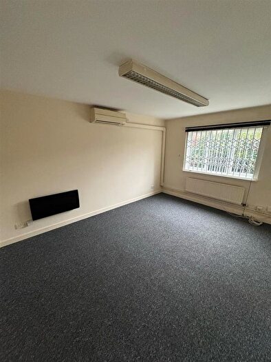 15 Bedroom Block Of Flats To Rent In English Street, Peterborough, PE1