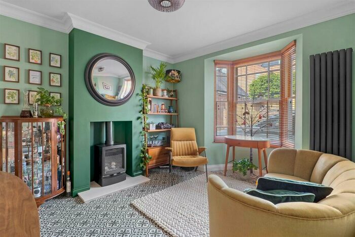 3 Bedroom Terraced House For Sale In Woodbine Street, Leamington Spa, CV32