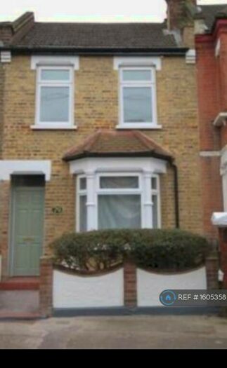 3 Bedroom Terraced House To Rent In Walpole Road, London, E17