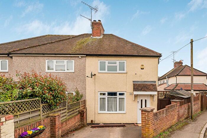 2 Bedroom House For Sale In Seymour Court Road, Marlow, SL7