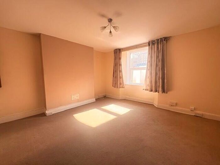 1 Bedroom Flat To Rent In Bayswater Road, Plymouth, PL1