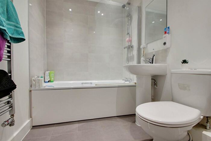 1 Bedroom Flat To Rent In Selden Road, Worthing, BN11