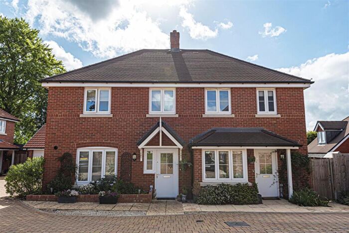 3 Bedroom Semi Detached House For Sale In Silent Garden, Liphook, GU30