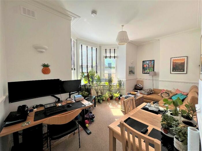 1 Bedroom Flat To Rent In Tierney Road, Streatham Hill, SW2