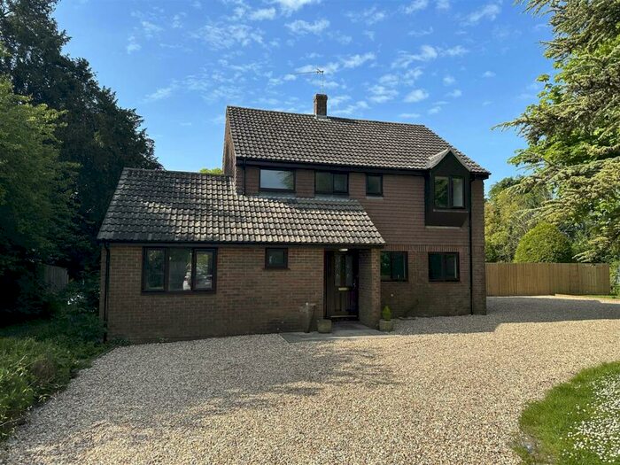 4 Bedroom Detached House To Rent In Hinton Martell, Wimborne, BH21