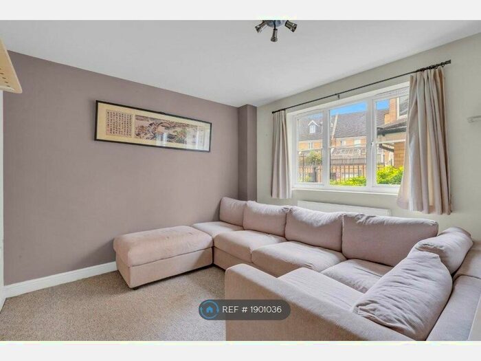 2 Bedroom Flat To Rent In Tower Mill Road, London, SE15