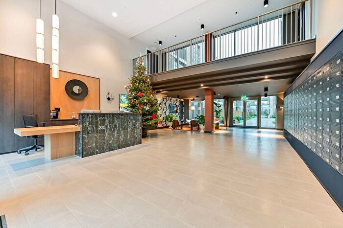 2 Bedroom Flat To Rent In The Oakgate, Leatherhead, KT22