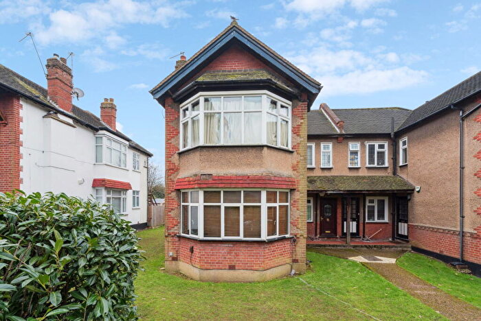2 Bedroom Maisonette For Sale In West End Court, West End Avenue, Pinner, HA5