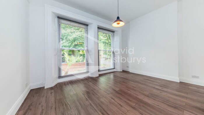 3 Bedroom Semi-Detached House To Rent In Imber Close, Southgate, London, N14