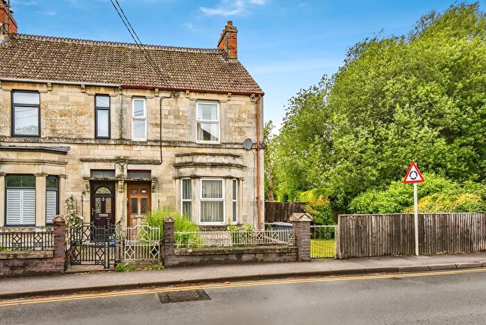 3 Bedroom Semi-Detached House For Sale In Station Road, Westbury, BA13