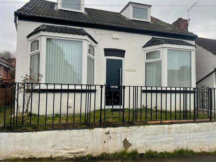 3 Bedroom Bungalow To Rent In West Road, Mexborough, S64