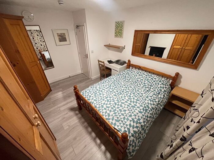 1 Bedroom Property To Rent In The Greenway, Uxbridge, UB8