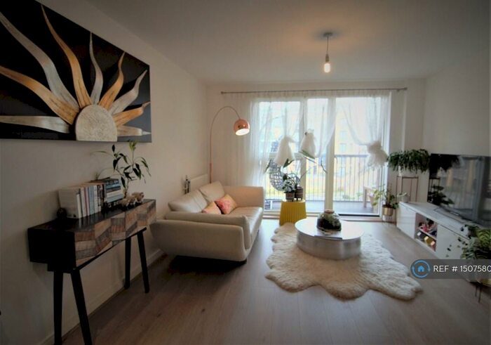 1 Bedroom Flat To Rent In Cabot Close, Croydon, CR0