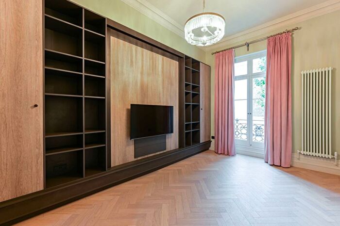 1 Bedroom Flat To Rent In Gloucester Street, Pimlico, London, SW1V