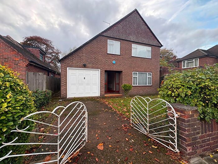 3 Bedroom Detached House To Rent In St. Marys Avenue South, Southall, UB2