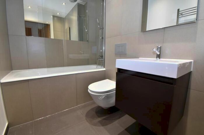 1 Bedroom Flat To Rent In Windmill Road, Sunbury On Thames, TW16