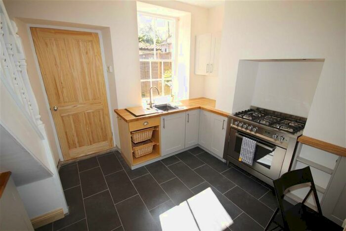 2 Bedroom Cottage To Rent In Nettleham Road, Lincoln, LN2