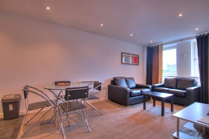 1 Bedroom Flat To Rent In Waterloo Square, City Centre, Newcastle Upon Tyne, NE1