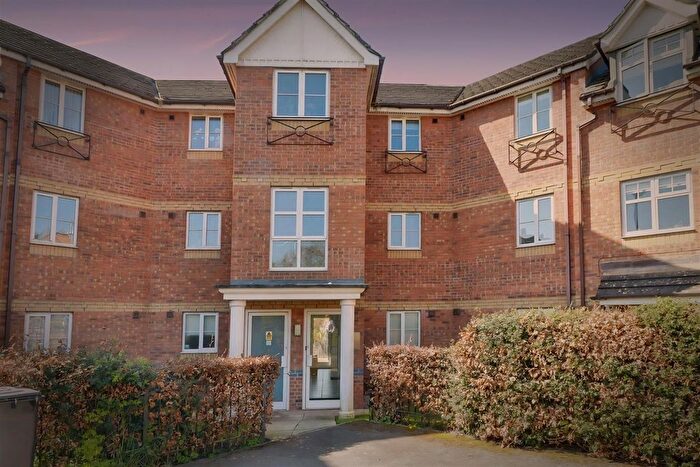 2 Bedroom Flat For Sale In Chassagne Square, Crewe, CW1