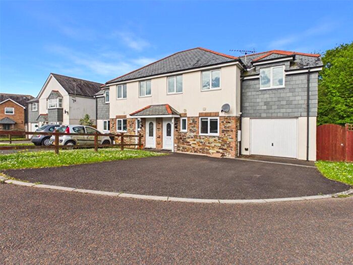 3 Bedroom Semi Detached House For Sale In Barnfield Park, Stratton, Bude, EX23