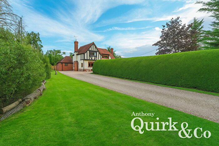 4 Bedroom Detached House For Sale In St. Johns Road, Clacton-On-Sea, CO16