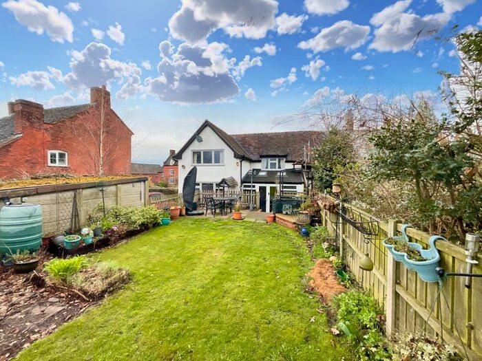 3 Bedroom Cottage For Sale In Enson, Stafford, ST18