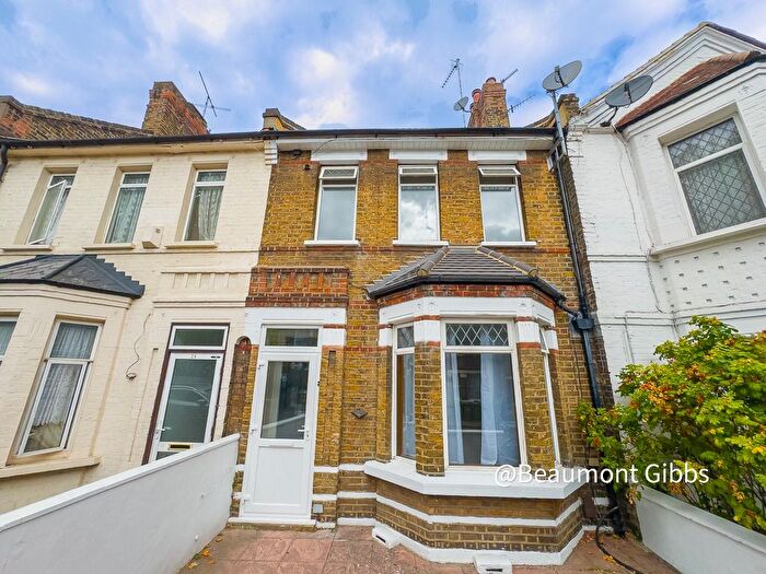 3 Bedroom Terraced House To Rent In Griffin Road, Plumstead, London, SE18