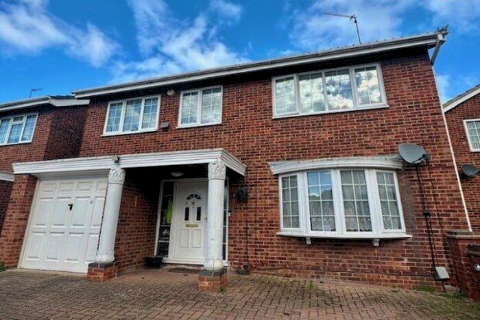 4 Bedroom Property To Rent In Elstow Road, Bedford, MK42