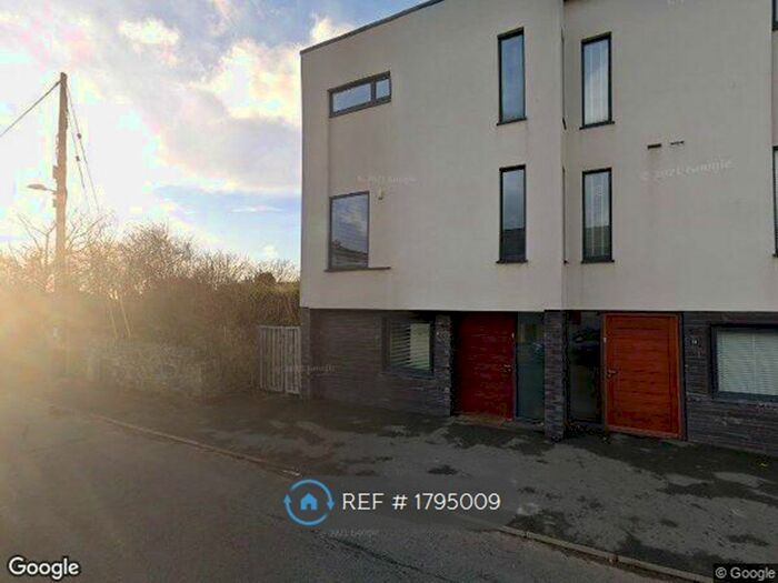 4 Bedroom Terraced House To Rent In The Waterfront, Rhosneigr, LL64