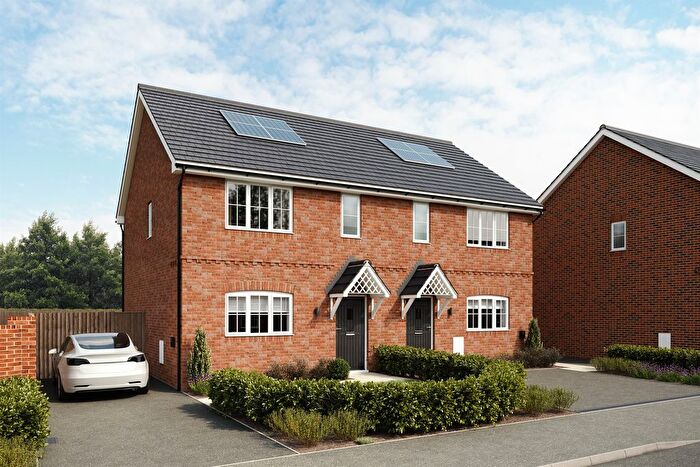 3 Bedroom Terraced House For Sale In Wigston Road, Coventry, CV2