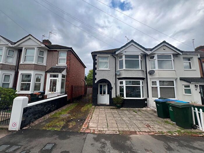 3 Bedroom Semi-Detached House To Rent In Wyken Grange, Wyken, Coventry, CV2