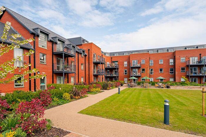 2 Bedroom Flat To Rent In Endless Street, Salisbury ***Over 's Retirement Property***, SP1