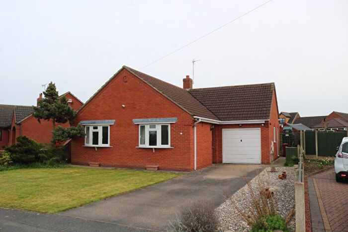 2 Bedroom Detached Bungalow For Sale In Highfields, Crowle, DN17