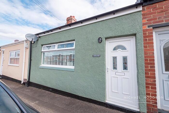 2 Bedroom Cottage For Sale In Fenwick Street, Penshaw, Houghton Le Spring, DH4