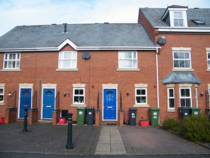 2 Bedroom Property To Rent In Charter Approach, Warwick, CV34
