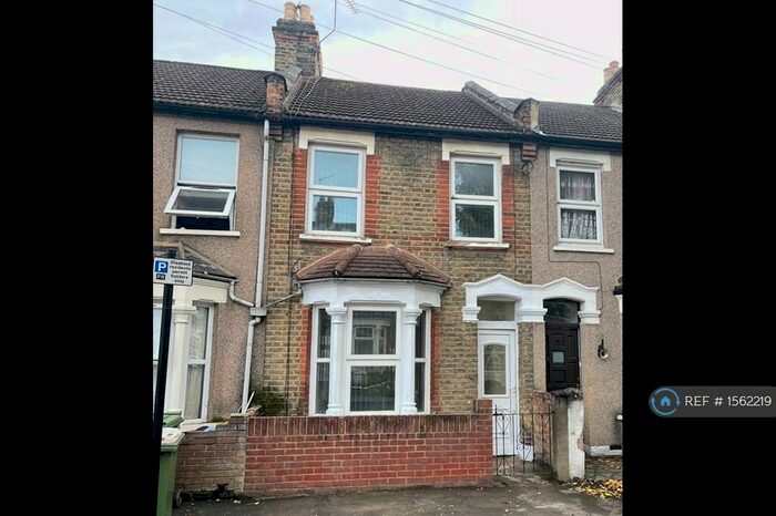 2 Bedroom Terraced House To Rent In Brock Road, London, E13