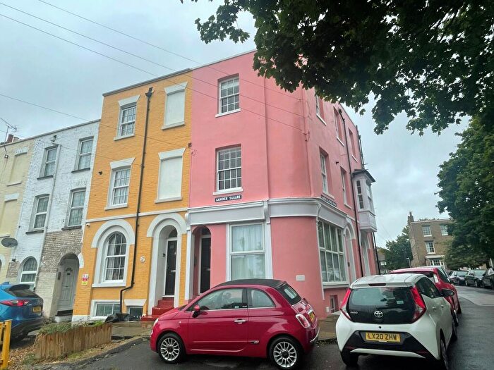 1 Bedroom Flat To Rent In Camden Square, Ramsgate, CT11