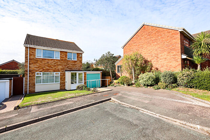 3 Bedroom Detached House For Sale In Norton Close, Tamworth, B79