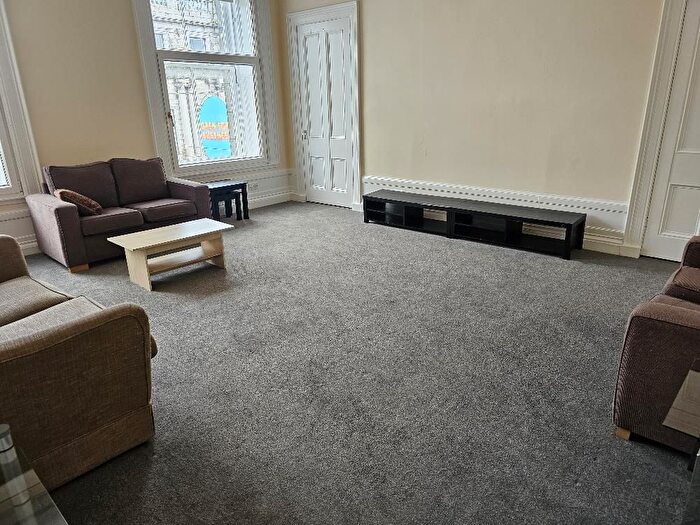 2 Bedroom Flat To Rent In Union Street, Aberdeen, AB11