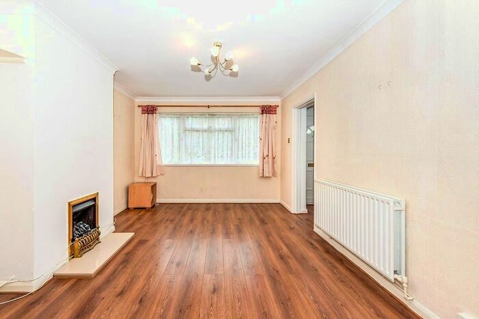 2 Bedroom Flat To Rent In Oakhill Road, Sutton, SM1