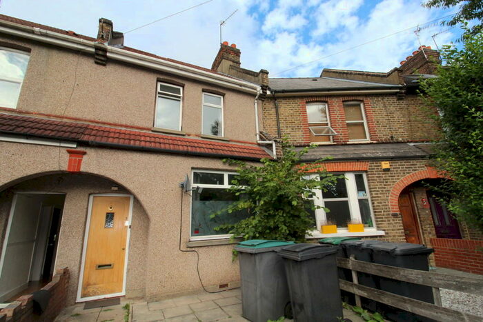 2 Bedroom Terraced House To Rent In Brampton Road, Harringay, N15