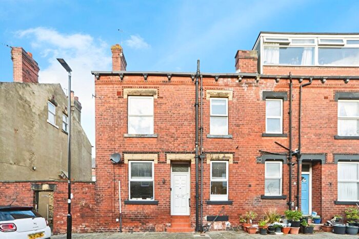 2 Bedroom Terraced House For Sale In Warrels Avenue, Bramley, Leeds, LS13