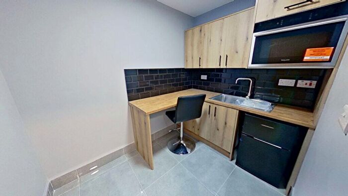 1 Bedroom Flat To Rent In Langleys Road, Selly Oak, Birmingham, B29