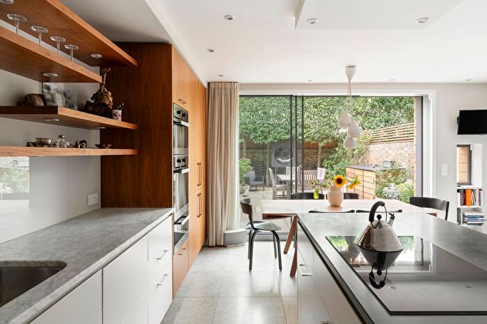 4 Bedroom Terraced House For Sale In Barmouth Road, Wandsworth, SW18