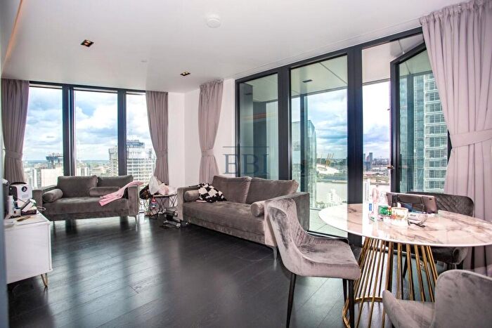 2 Bedroom Apartment To Rent In Amory Tower, Marsh Wall, Canary Wharf, E14